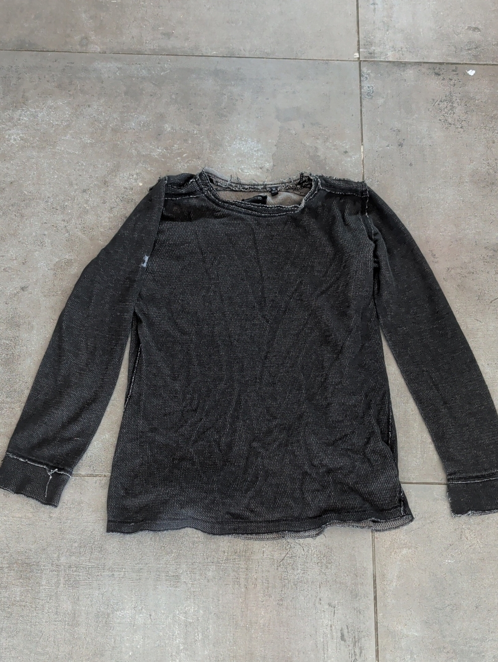 Joe's Jeans Boys Distressed Black Crewneck Top Size XL